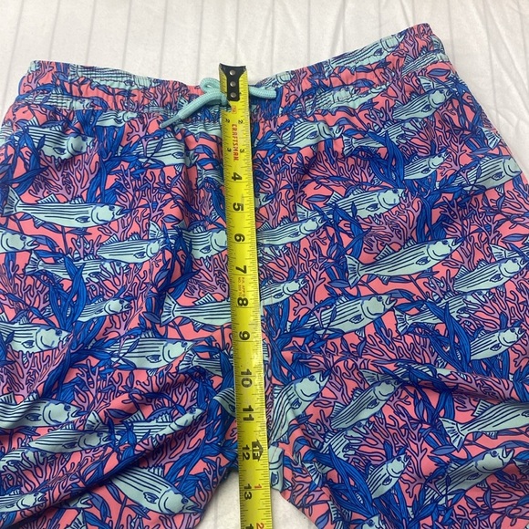 VINEYARD VINES Chappy Print Swim Trunks - Coral Papaya Passion Size Large - Picture 12 of 12